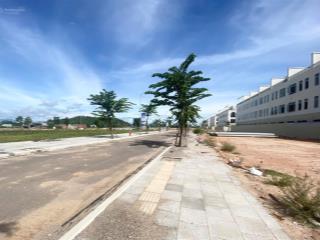 Bán lô đất mặt tiền tại khu đô thị mới ven sông, quy nhơn  2,4 tỷ