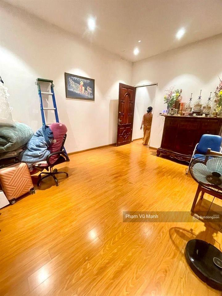 Phân lô đền lừvài bước ra phốngõ ôtô thôngdân xây 3tầngdt rộng 106m2giá đầu tư chỉ hơn 15tỷ