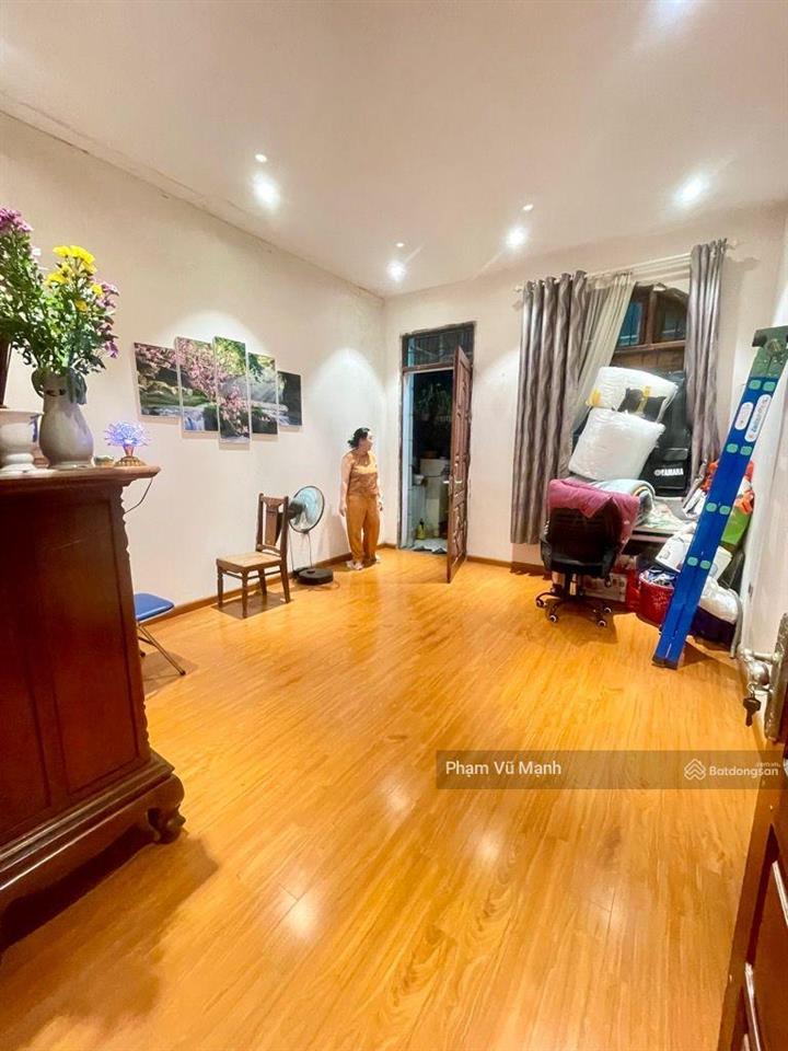 Phân lô đền lừvài bước ra phốngõ ôtô thôngdân xây 3tầngdt rộng 106m2giá đầu tư chỉ hơn 15tỷ