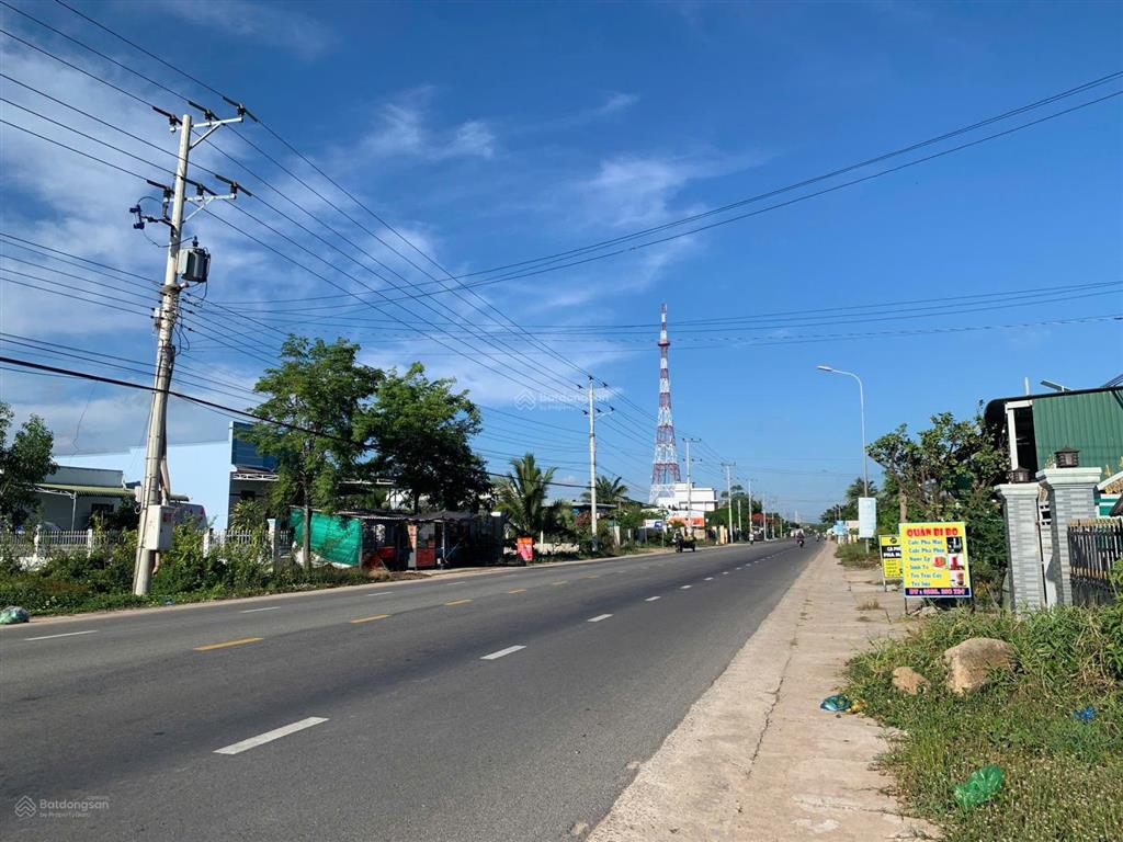 Bán đất mt lý thái tổ, tân tiến, tx lagi. giá rẻ. 5x32m full thổ cư, gần biển