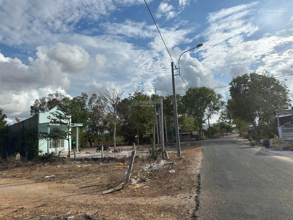 Bán gấp 20x49 mặt tiền nguyễn thông, tân bình, lagi. giá rẻ chỉ 180 triệu 1m