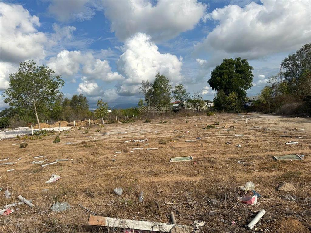 Bán gấp 20x49 mặt tiền nguyễn thông, tân bình, lagi. giá rẻ chỉ 180 triệu 1m