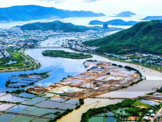 Bán đất 100m2 nhánh bên sông, giá 5ty hòn rớ 2