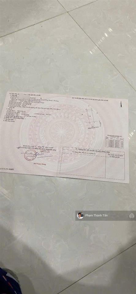 Bán nhà có sổ hồng, đối diện công viên, hướng đông nam mát mẻ