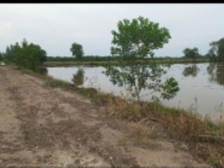 Bán đất 150m mặt tiền đường bờ kênh liên xã 150 x 90m giá 1,9 tỷ. gần hồ chí minh nhiều tiện ích