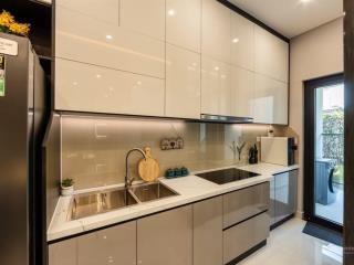 Kẹt tiền bán lỗ 100 triệu căn hộ a&t sky garden view hồ 2pn 2vs 74m2 thanh toán 21% vay bank hàng