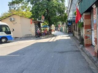 Nhà đẹp mặt phố xuân đỗ  long biên 50 m2.
