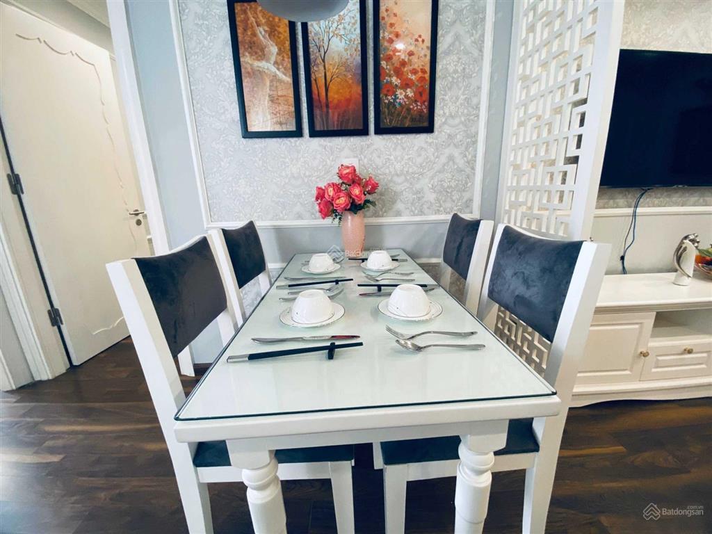 Cho thuê căn hộ chung cư cao cấp 3pn, 2wc tầng cao view thoáng ở eco city long biên.  0917 507 ***