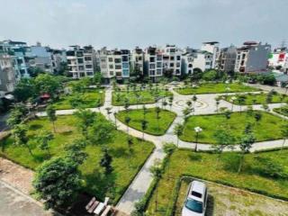 Bán đất lk giang biên, 70m², mt 4,5m, view vườn hoa, sổ đỏ, giá 16,9 tỷ.  0917 507 ***