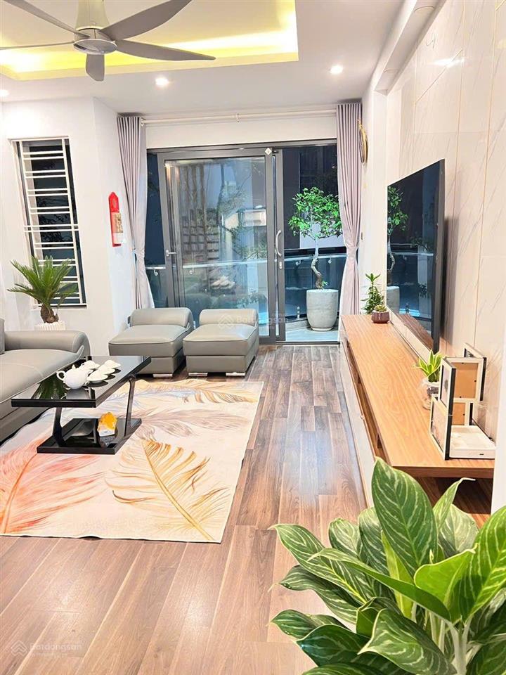 Nhà riêng phố việt hưng, phường việt hưng, long biên, hà nội. diện tích 47m2 full nội thất xịn xò