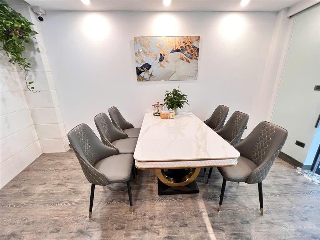 Nhà riêng phố việt hưng, phường việt hưng, long biên, hà nội. diện tích 47m2 full nội thất xịn xò