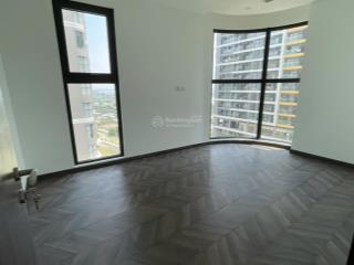 Chính chủ cần bán căn hộ 2pn 80m2 căn góc vòng cung view cực thoáng đẹp, giá 5.1tỷ bao thuế phí