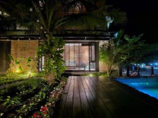 Biệt thự biển lăng cô đẳng cấp nghỉ dưỡng thiết kế hiện đại đầy đủ tiện nghi