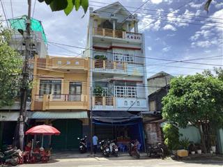 Bán nhà riêng 3 tầng 1 sân thượng 4,5 tỷ, mặt tiền gần góc ngã 4 đường duy tân  nguyễn công trứ