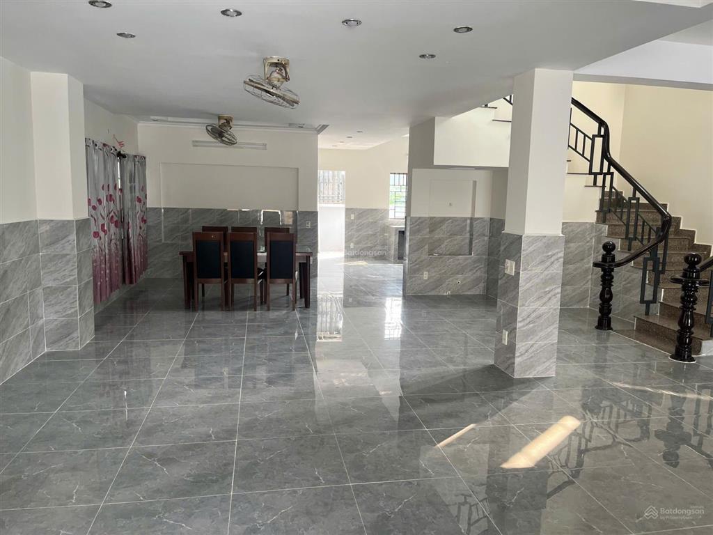 Bán nhà đất 375m2 (10x37,5m) có odt 124m2 chào bán 12,5 tỷ