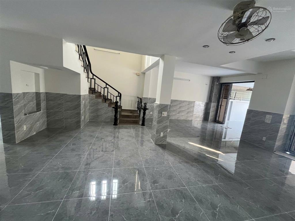 Bán nhà đất 375m2 (10x37,5m) có odt 124m2 chào bán 12,5 tỷ