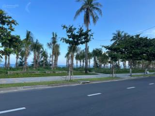 Bán lô đất biển đường đường ô tô thông, gần chợ, trường học  tiện ích đầy đủ