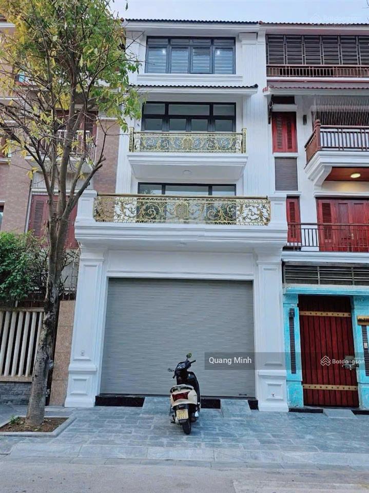 Cho thuê nhà ngõ 78 duy tân phố kinh doanh làm showzoom , phòng khám, spa làm đẹp