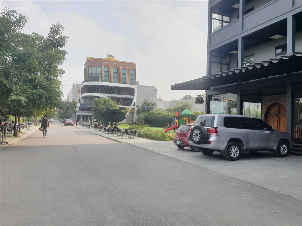 Bán đất tuyến 1 icc quán mau, 150m2, mt 7.5m, lô duy nhất.  0389 451 ***