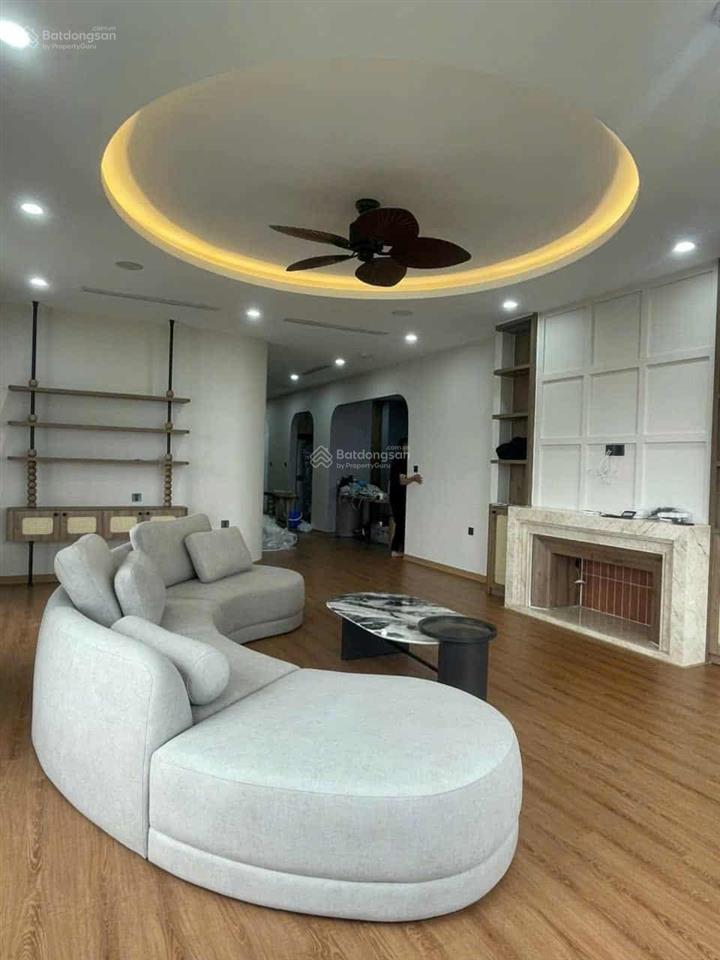 Cho thuê căn chung cư 150m2 full nội thất ở ngay trong tháng tại chung cư essensia