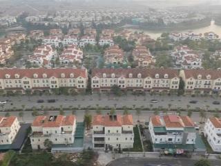 Cho thuê shophouse hoàn thiện đẹp có thang máy