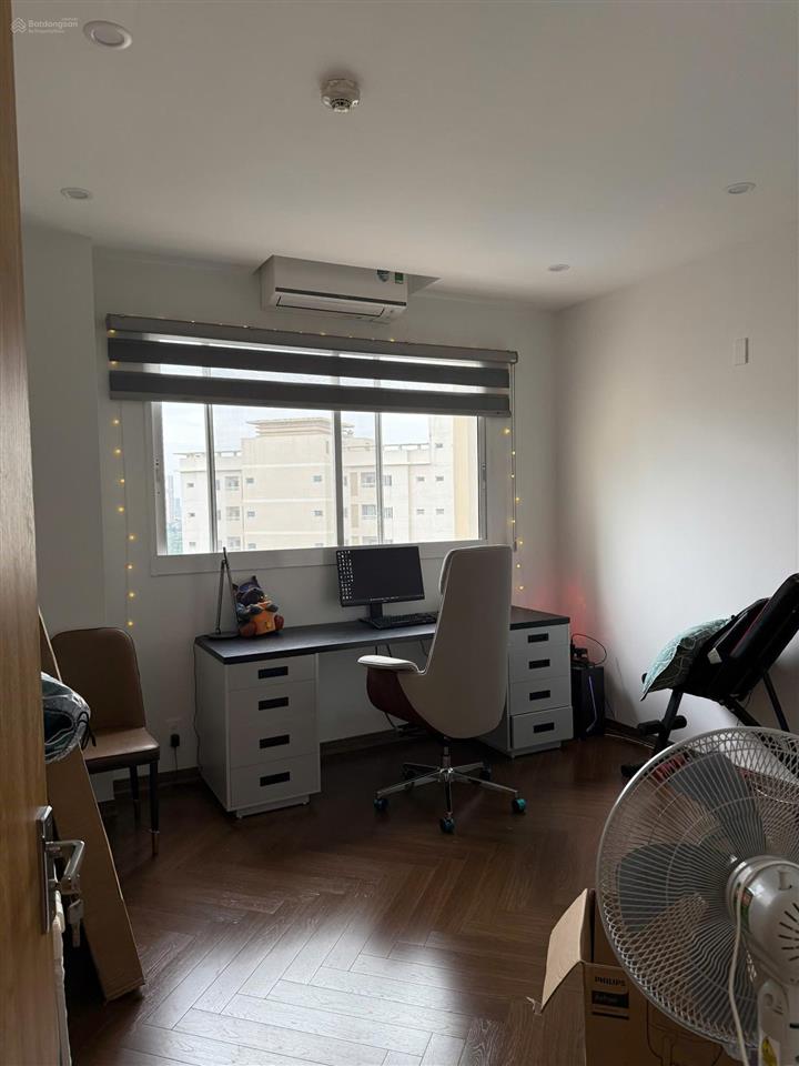 Chính chủ cần bán gấp căn hộ 3pn150m2 tại essensia  kđt mailand