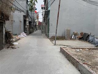 Chính chủ bán 66,8 m2 mặt tiền 4.75m lô góc  ô tô đỗ  tại tt quang minh giá đầu tư