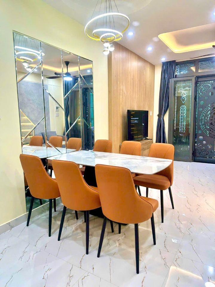 NHỈNH 5 TỶ SỞ HỮU NHÀ NGUYỄN KIỆM – 36 M2 VUÔNG VẮN – 4 PHÒNG NGỦ - HẺM 1 TRỤC 3M