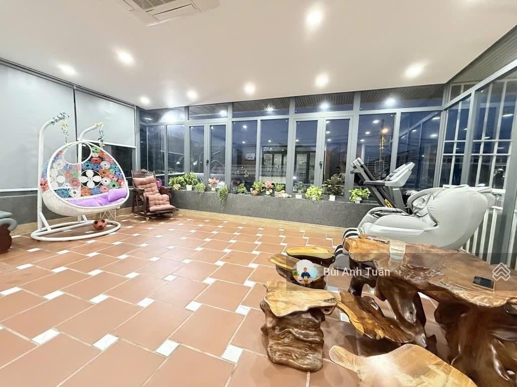 Bán nhà 3036m2 biệt thự và xưởng bên cạnh, mặt tiền đường lê thị riêng 34m, giá đầu tư 91.5 tỷ tl