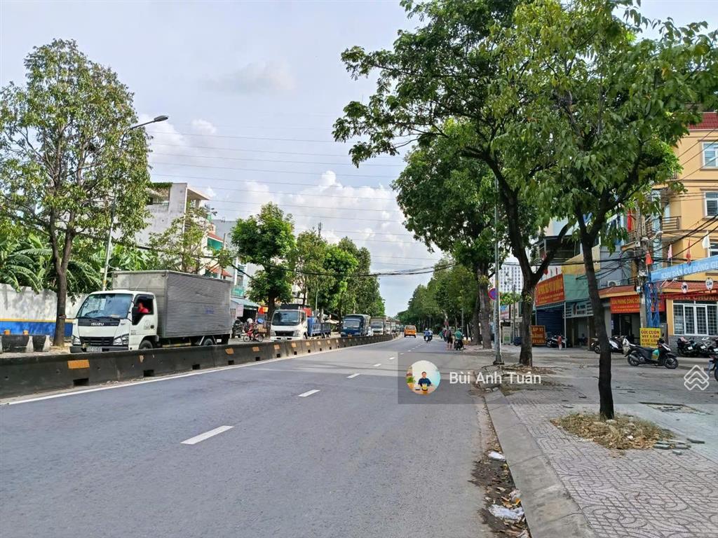 Bán nhà 3036m2 biệt thự và xưởng bên cạnh, mặt tiền đường lê thị riêng 34m, giá đầu tư 91.5 tỷ tl