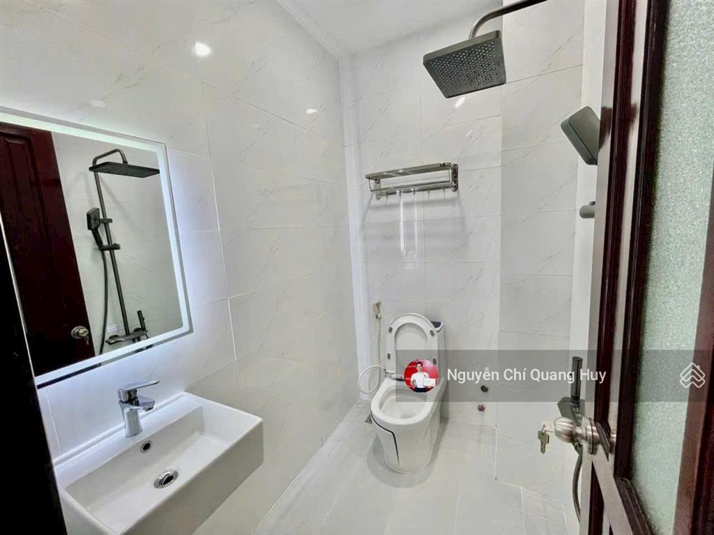 Nhà phố hiện đại, xây dựng tâm huyết  hẻm 41 chuyên dùng chín q7  4m x 15m giá 7,45 tỷ