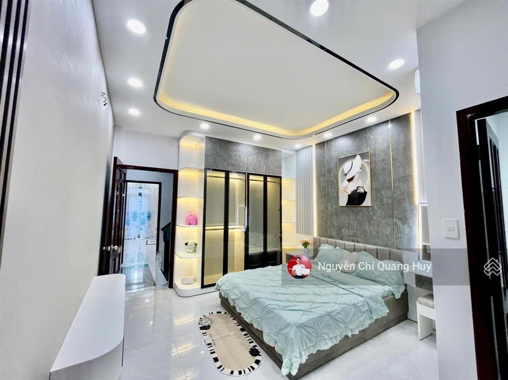 Nhà phố hiện đại, xây dựng tâm huyết  hẻm 41 chuyên dùng chín q7  4m x 15m giá 7,45 tỷ