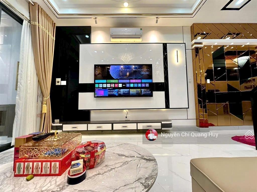 Nhà phố hiện đại hoàn thiện mới mặt tiền đường 8m 1979 huỳnh tấn phát  4,3x19m sổ hồng giá 8,9 tỷ