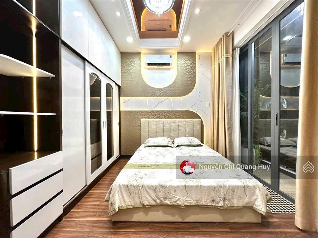Nhà phố hiện đại hoàn thiện mới mặt tiền đường 8m 1979 huỳnh tấn phát  4,3x19m sổ hồng giá 8,9 tỷ
