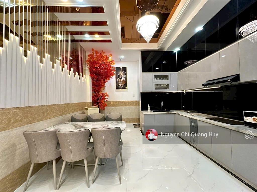 Nhà phố hiện đại hoàn thiện mới mặt tiền đường 8m 1979 huỳnh tấn phát  4,3x19m sổ hồng giá 8,9 tỷ