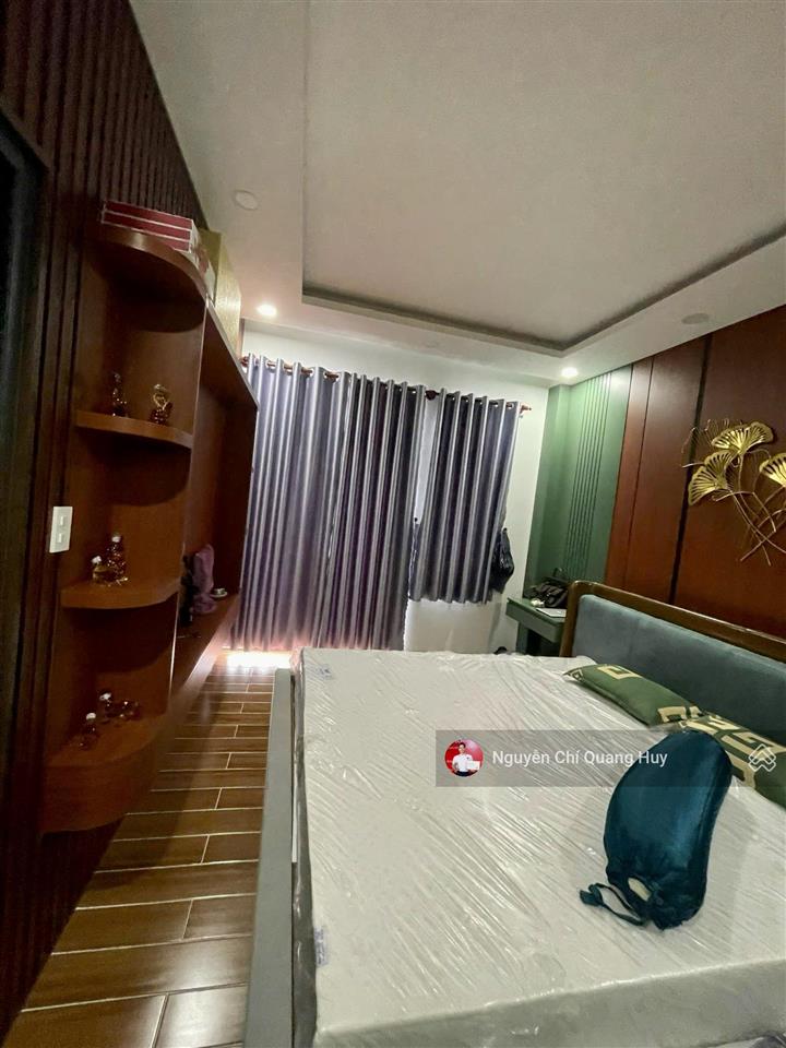 Nhà phố hiện đại  xây ở tâm huyết  đường trước nhà 8m huỳnh tấn phát nhà bè 5mx23m giá 8,3 tỷ