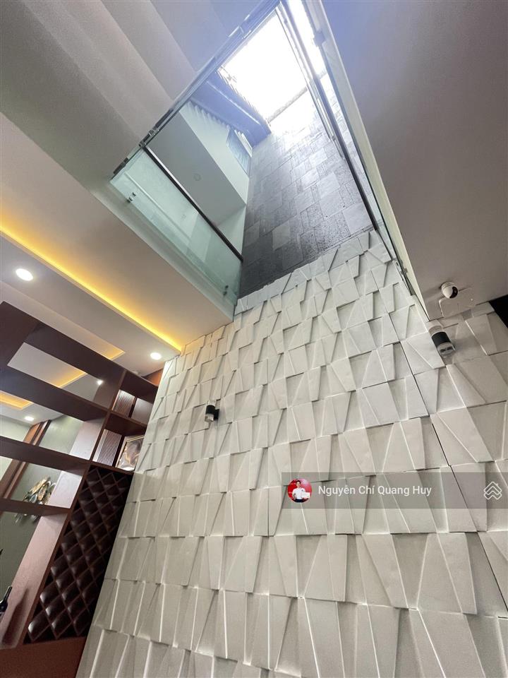 Nhà phố hiện đại  xây ở tâm huyết  đường trước nhà 8m huỳnh tấn phát nhà bè 5mx23m giá 8,3 tỷ