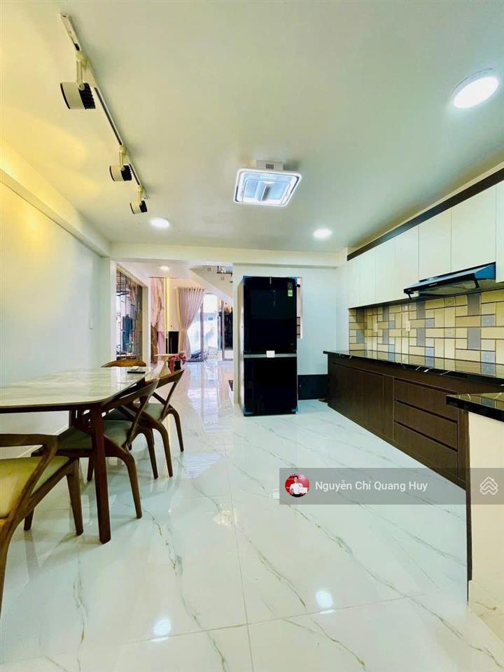Nhà phố hiện đại, dân cư yên tĩnh, dân trí cao  hẻm 6m 1806 huỳnh tấn phát  4m x 13m giá 5,99 tỷ