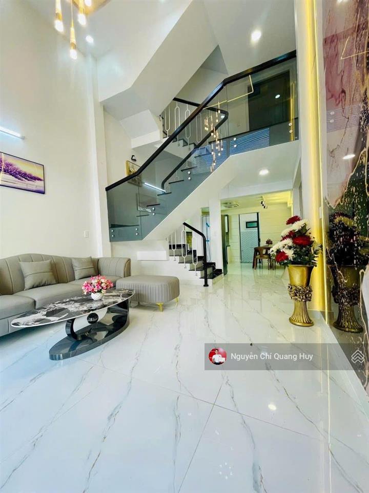 Nhà phố hiện đại, dân cư yên tĩnh, dân trí cao  hẻm 6m 1806 huỳnh tấn phát  4m x 13m giá 5,99 tỷ