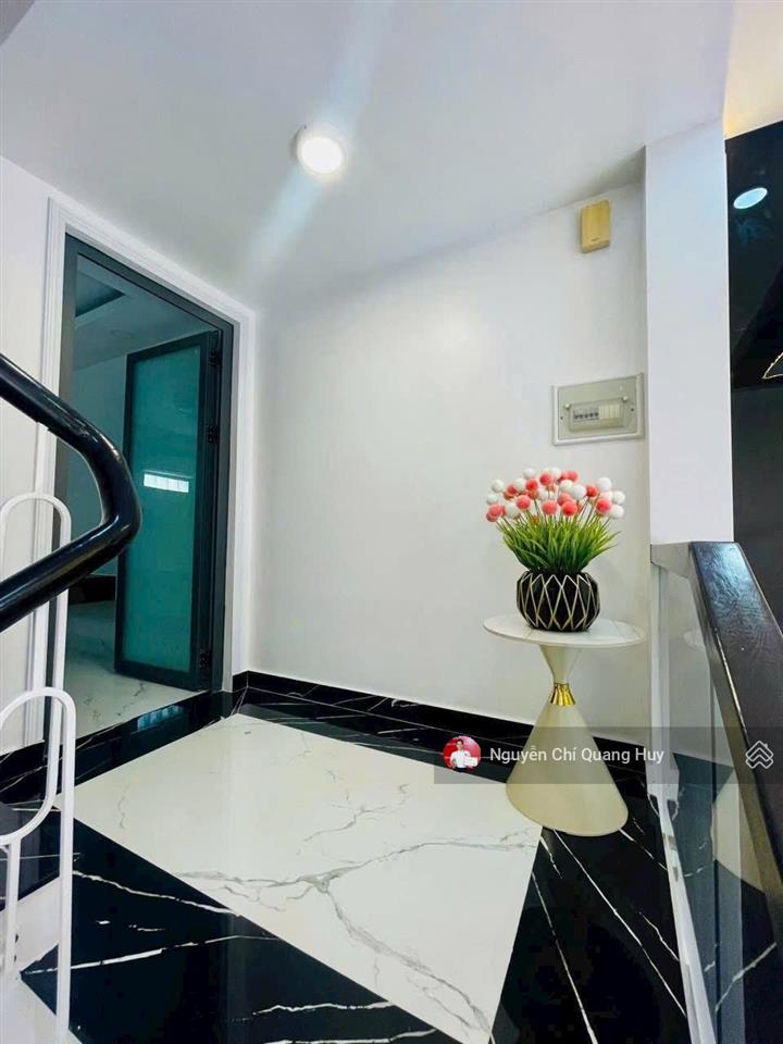 Nhà phố hiện đại, dân cư yên tĩnh, dân trí cao  hẻm 6m 1806 huỳnh tấn phát  4m x 13m giá 5,99 tỷ