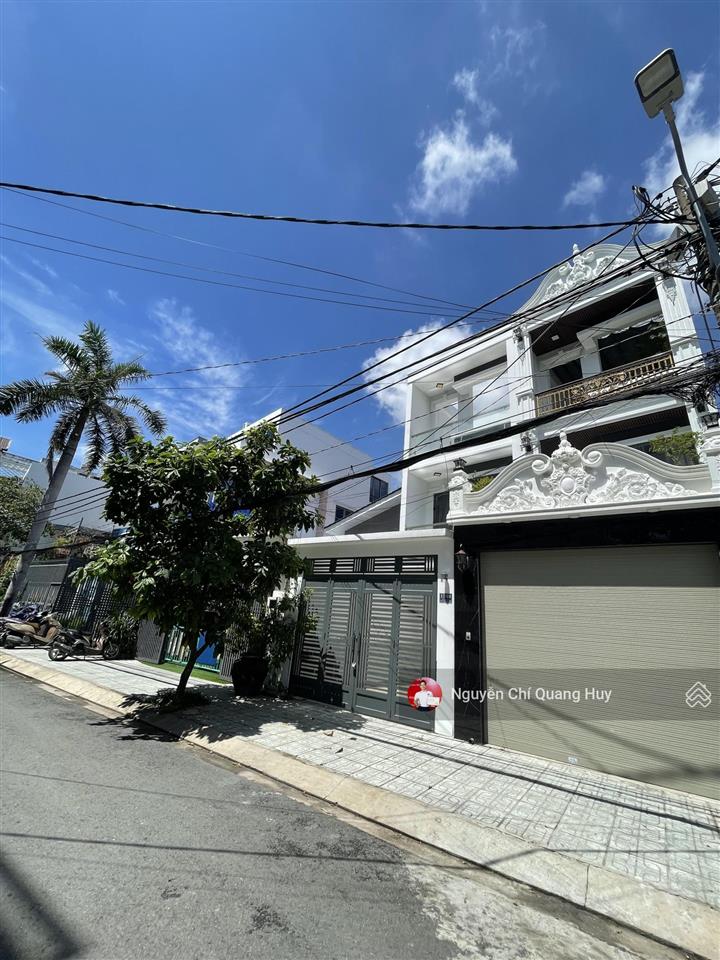 Nhà phố hiện đại đường rộng 12m vỉa hè  ở, mở văn phòng công ty  1979 huỳnh tấn phát giá 8,8 tỷ