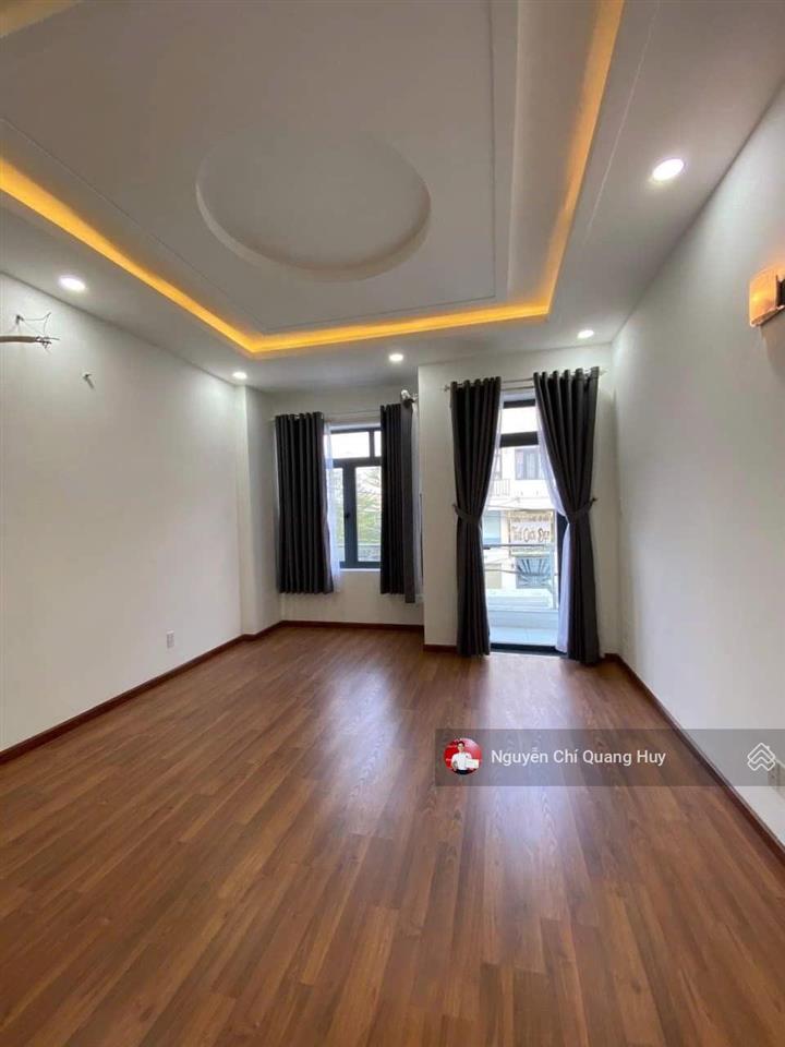 Nhà phố hiện đại đường rộng 12m vỉa hè  ở, mở văn phòng công ty  1979 huỳnh tấn phát giá 8,8 tỷ