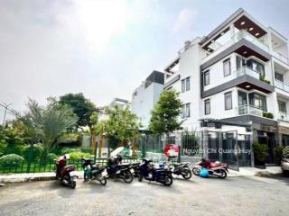 Biệt thự sân vườn ngay trung tâm thị trấn nhà bè  hơn 70% mảng xanh phục vụ sức khoẻ cho gia chủ