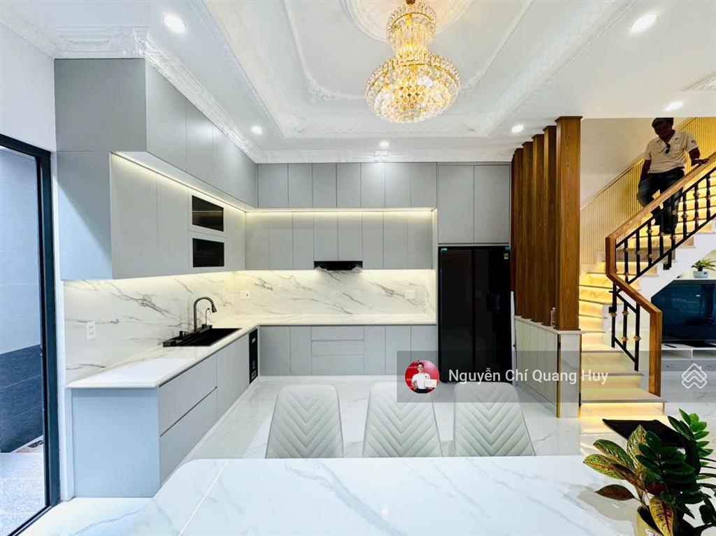 Nhà phố hiện đại xây dựng mới  đường 9m kdc 96 đào tông nguyên  5m x 16m sổ hồng giá 9,8 tỷ