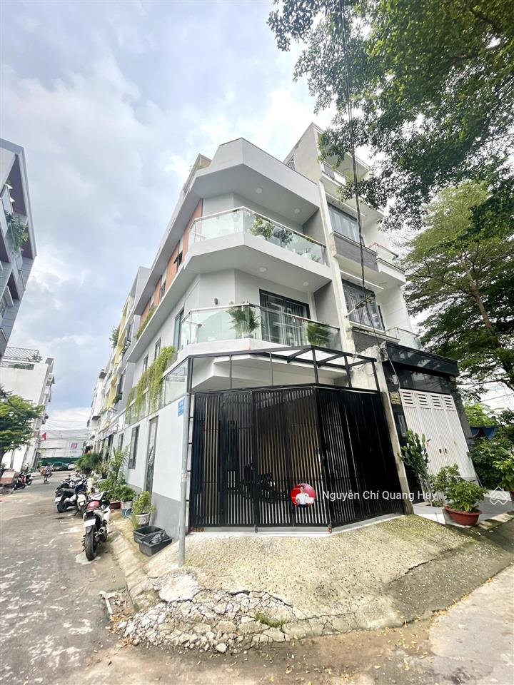 Nhà góc phố hiện đại xây dựng mới  đường 8m kdc 83 đào tông nguyên  4,5x15m sổ hồng giá 6,5 tỷ