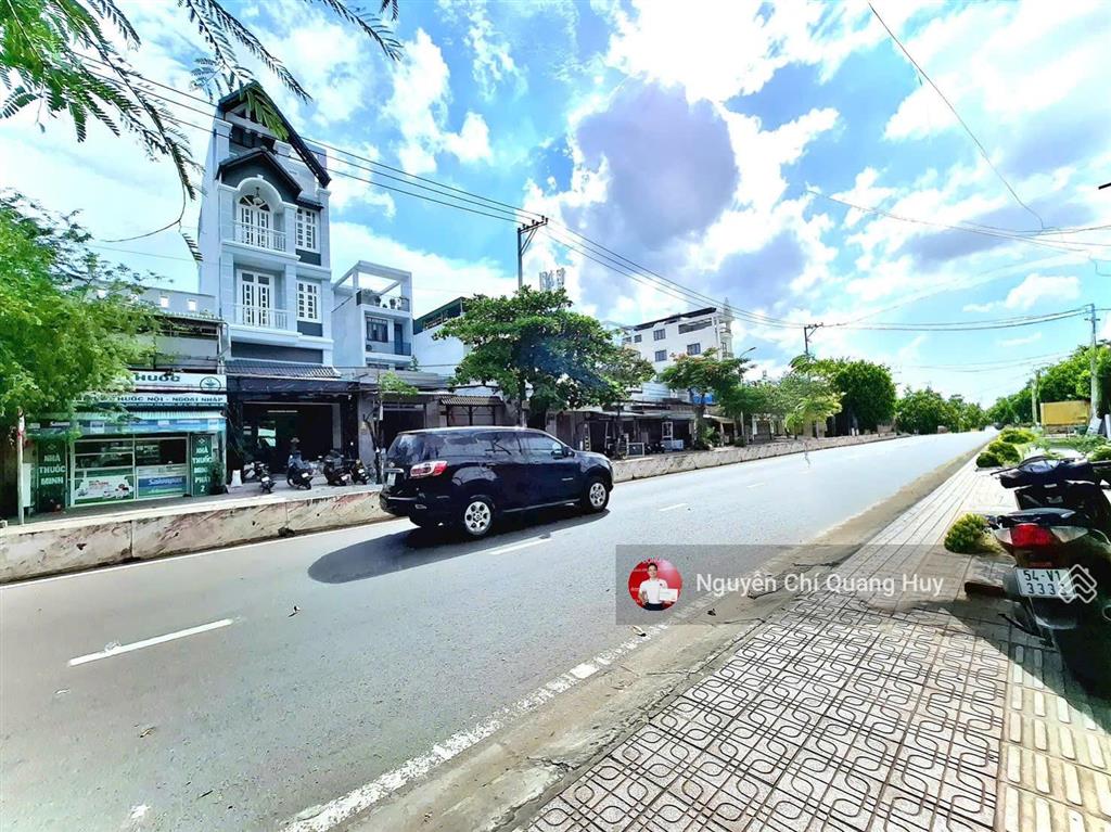 Nhà phố mặt tiền kinh doanh mua bán đường huỳnh tấn phát phú xuân  5m x 18,5m sổ hồng giá 11,8 tỷ