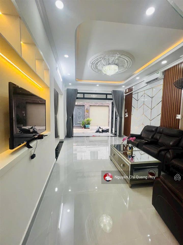Nhà phố hiện đại  khu cao tầng, dân trí cao  đường 8m 2637 huỳnh tấn phát  8m x 10m giá 8,6 tỷ