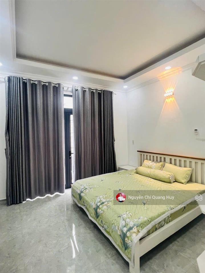 Nhà phố hiện đại  khu cao tầng, dân trí cao  đường 8m 2637 huỳnh tấn phát  8m x 10m giá 8,6 tỷ