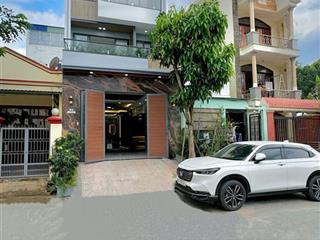 Nhà phố hiện đại  thang máy  khu dân cư đồng bộ an ninh  cách phú mỹ hưng 300m  giá 17,9 tỷ