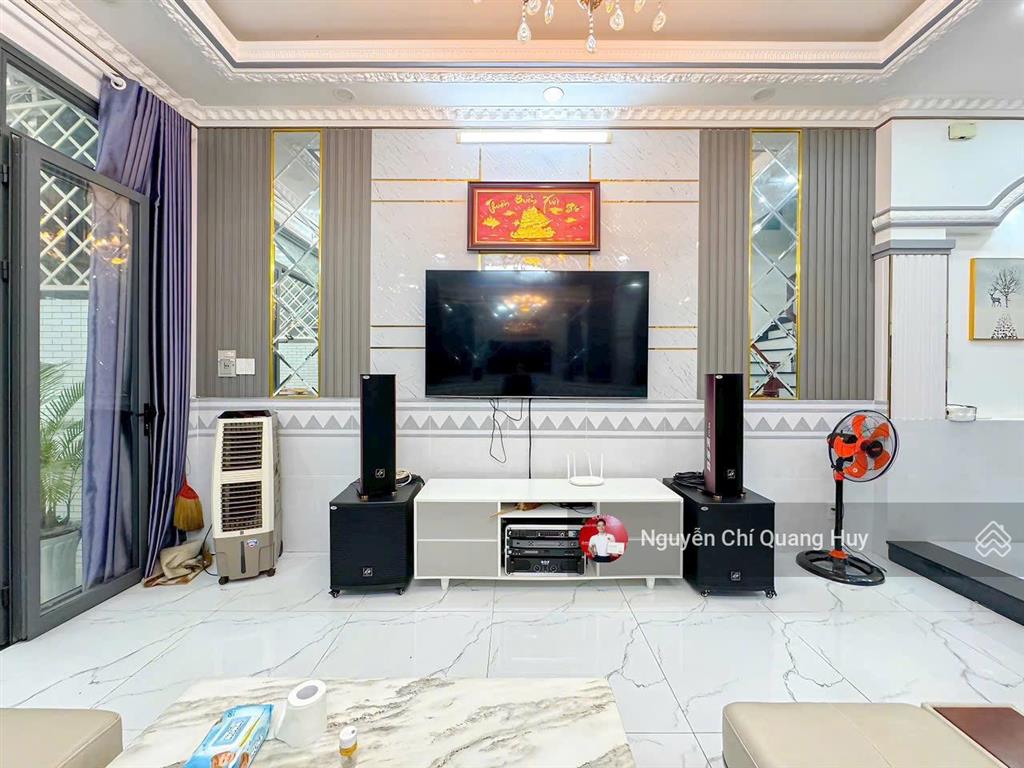 Nhà phố hiện đại đường thông 6m 1979 huỳnh tấn phát  khu dân cư dân trí cao  4m x 18m giá 8,36 tỷ